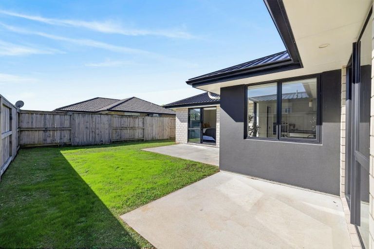 Photo of property in 229 Te Okuroa Drive, Papamoa, 3118
