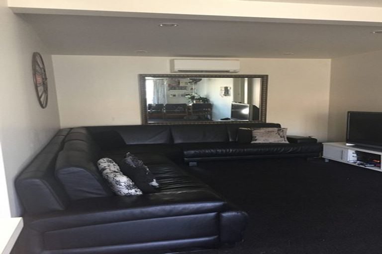 Photo of property in 16 Lees Road, Strowan, Christchurch, 8052