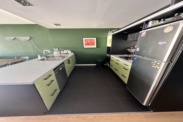 Photo of property in 4b/1 Hanson Street, Mount Cook, Wellington, 6021