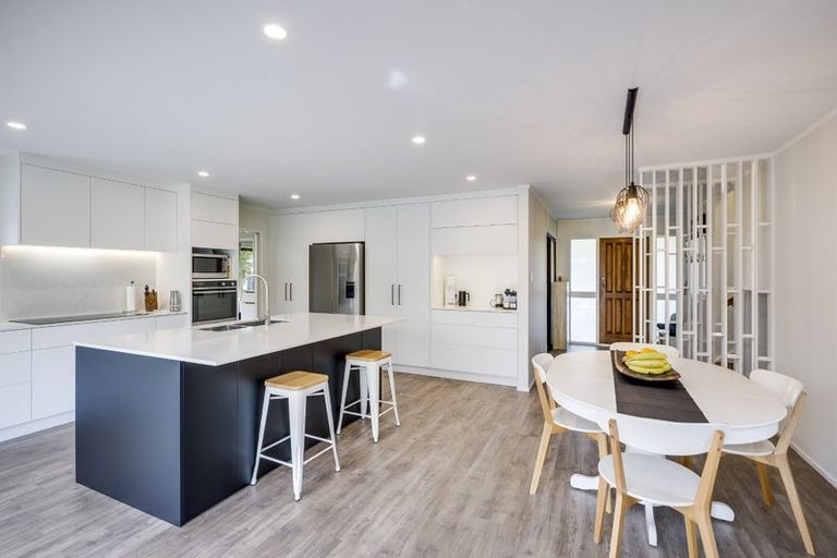 Photo of property in 1 Ewan Place, Taradale, Napier, 4112
