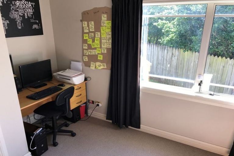 Photo of property in 294a Main Road, Tawa, Wellington, 5028