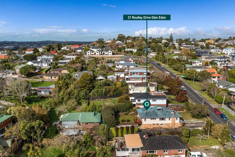 Photo of property in 21 Routley Drive, Glen Eden, Auckland, 0602