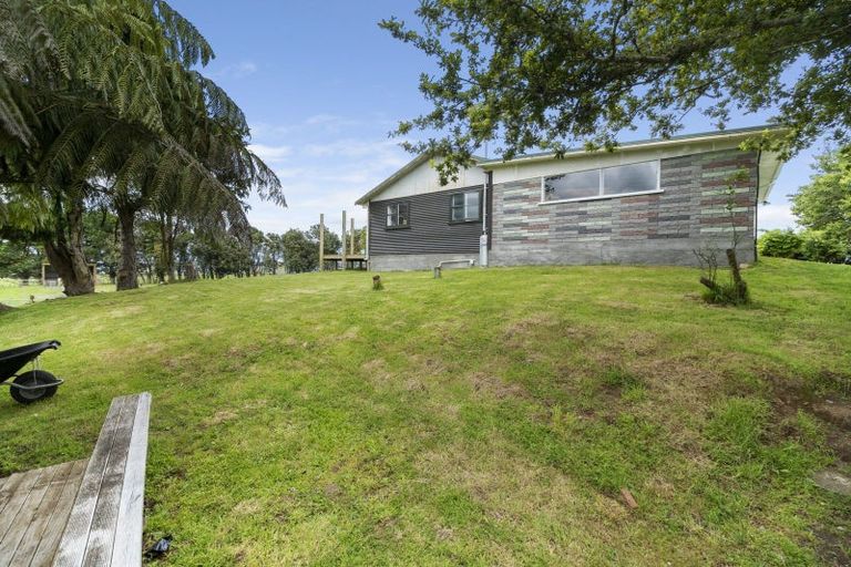 Photo of property in 2745 Opunake Road, Te Kiri, Opunake, 4682