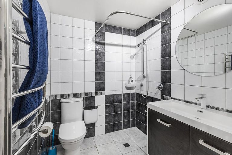 Photo of property in 8 Ash Grove, Ranui, Porirua, 5024