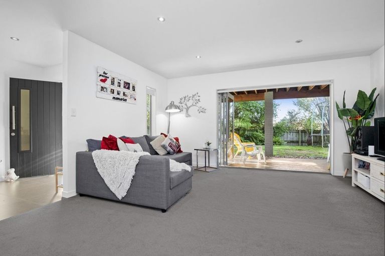 Photo of property in 75 Kitchener Road, Pukekohe, 2120