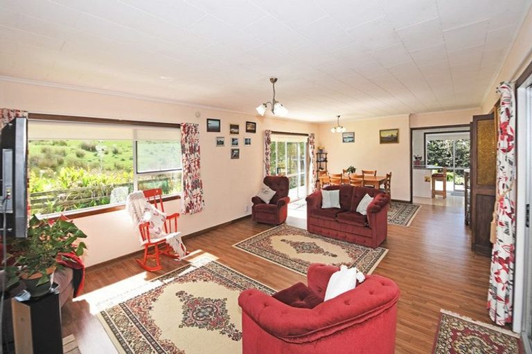 Photo of property in 77 Kaira Road, Kaiwaka, 0573