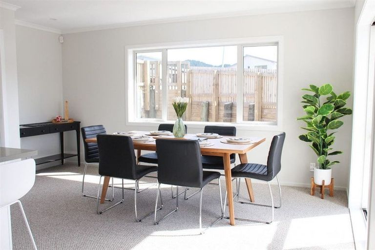 Photo of property in 47 Stockport Grove, Churton Park, Wellington, 6037