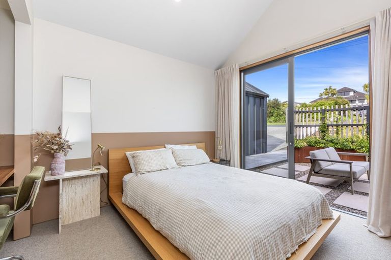 Photo of property in 50 Tiri Road, Manly, Whangaparaoa, 0930