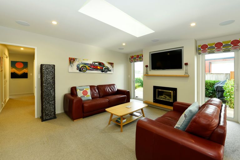 Photo of property in 68 Fairose Drive, Richmond, 7020