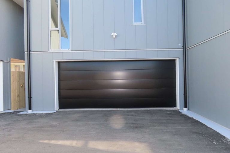 Photo of property in 4/246 Marine Parade, New Brighton, Christchurch, 8061