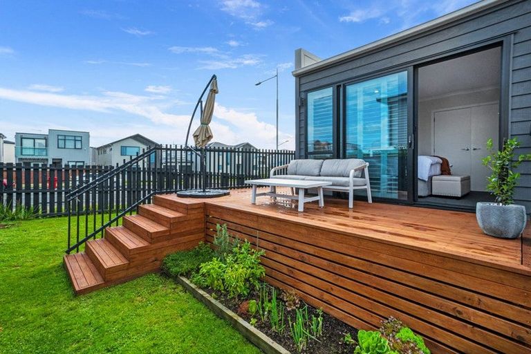 Photo of property in 1 Nugget Avenue, Hobsonville, Auckland, 0616