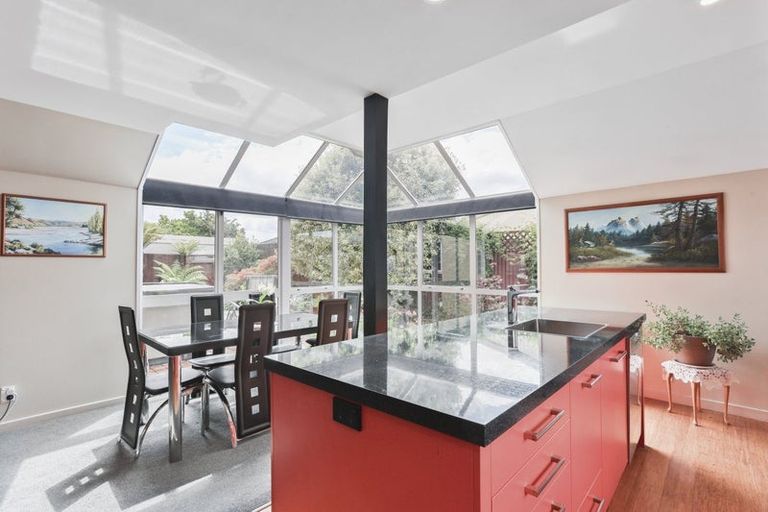Photo of property in 1/122 Harewood Road, Papanui, Christchurch, 8053