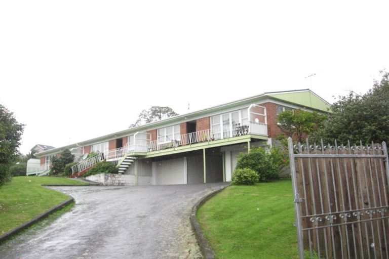 Photo of property in 2/7 Castleton Drive, Howick, Auckland, 2014