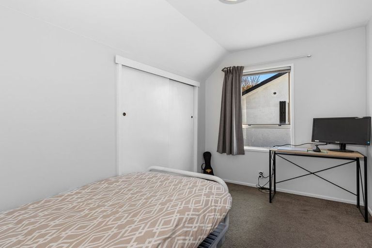 Photo of property in 1/16a Steadman Road, Broomfield, Christchurch, 8042