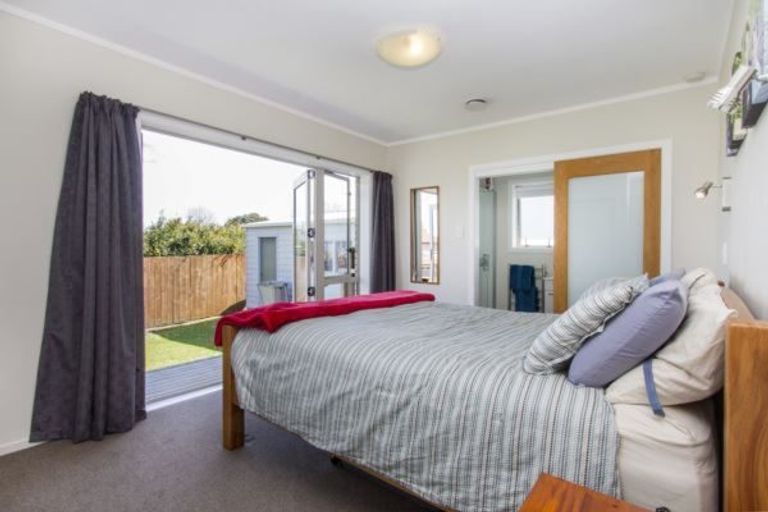 Photo of property in 41 Walworth Avenue, Pakuranga Heights, Auckland, 2010