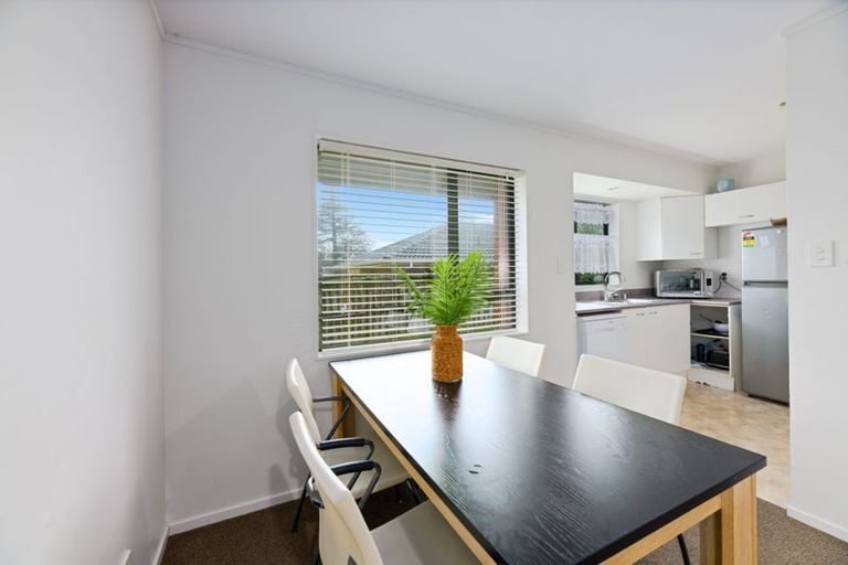 Photo of property in 32 Legacy Drive, Henderson, Auckland, 0612