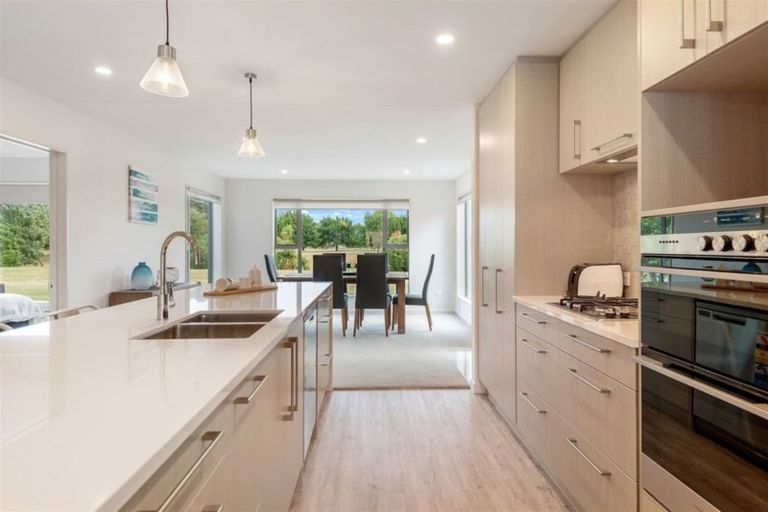 Photo of property in 3 Glenbarr Lane, Broomfield, Christchurch, 8042