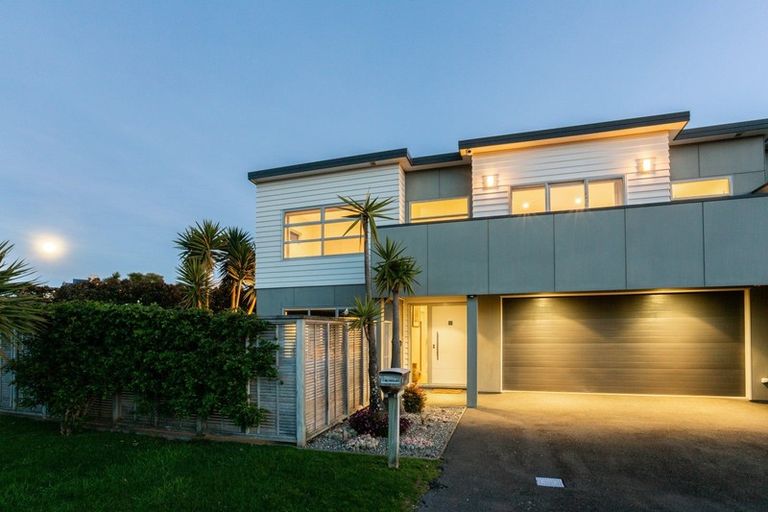 Photo of property in 78 Ocean Road, Paraparaumu Beach, Paraparaumu, 5032