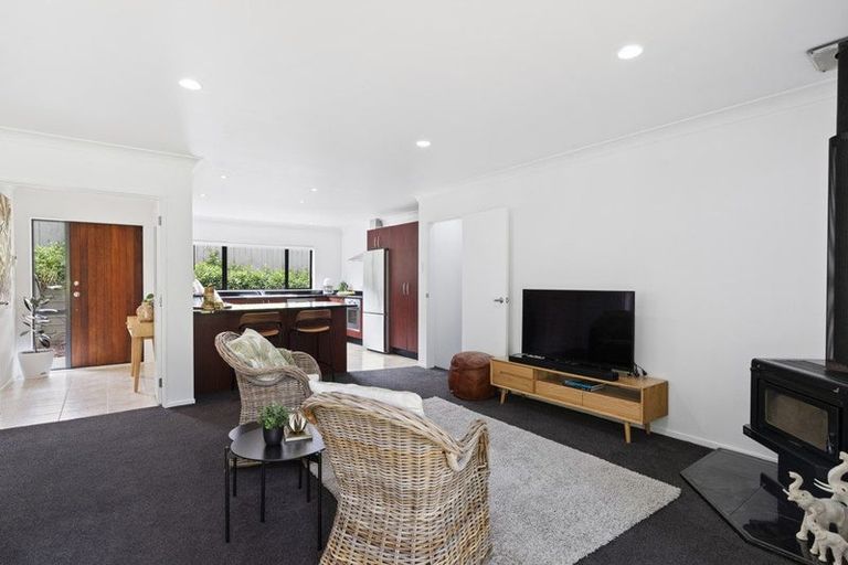 Photo of property in 36 Max Short Drive, Pukekohe, 2120