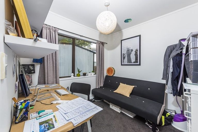 Photo of property in 47a Rehia Road, Massey, Auckland, 0614