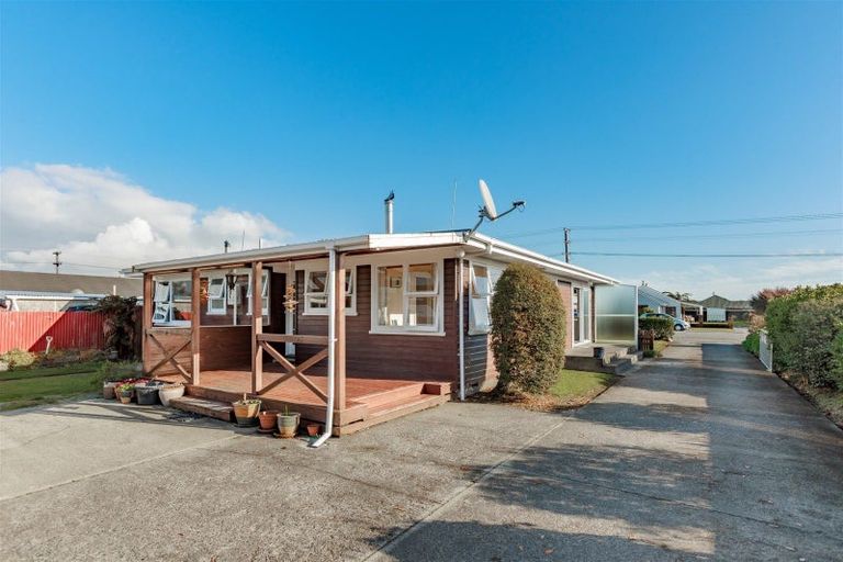 Photo of property in 45 Domett Street, Westport, 7825