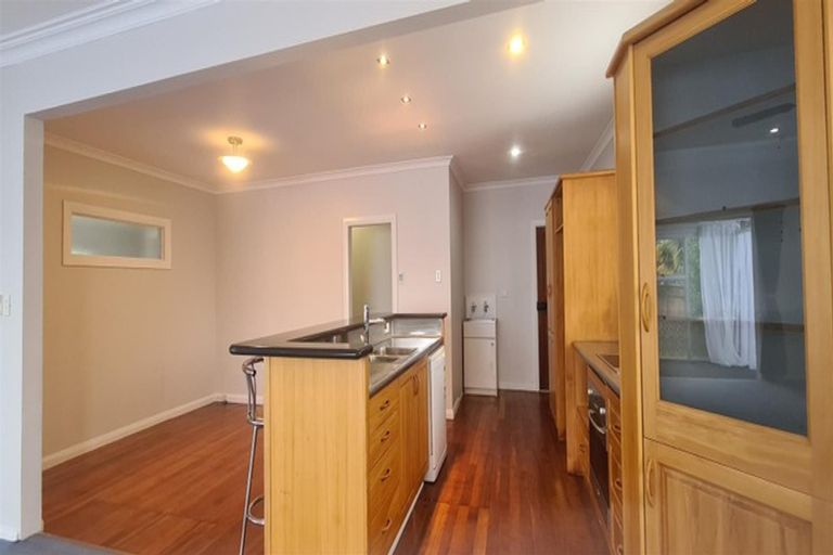 Photo of property in 81 Meeanee Road, Taradale, Napier, 4112