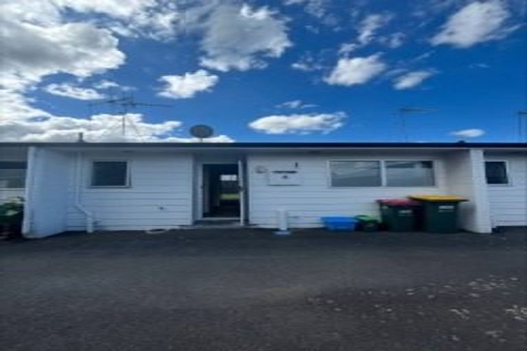 Photo of property in 13 Cameron Road, Hamilton East, Hamilton, 3216