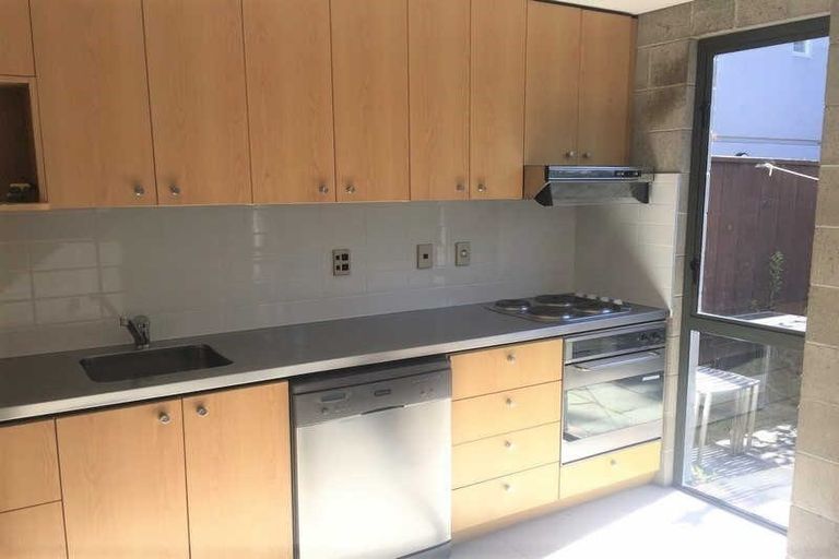 Photo of property in 7/868 Colombo Street, Christchurch Central, Christchurch, 8013