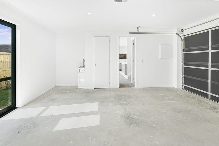 Photo of property in 15u4 Glen Lynne Avenue, Queenwood, Hamilton, 3210