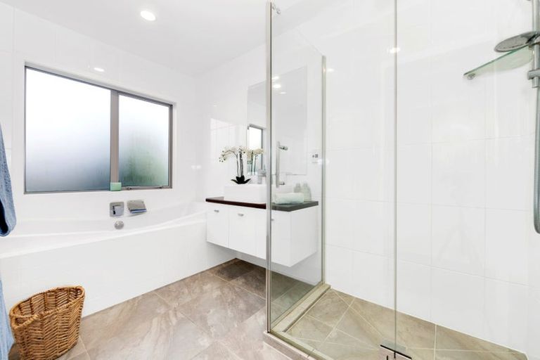 Photo of property in 56 Columbia Crescent, Beachlands, Auckland, 2018