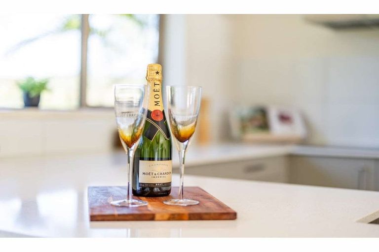 Photo of property in 11a Okura Drive, Kerikeri, 0230