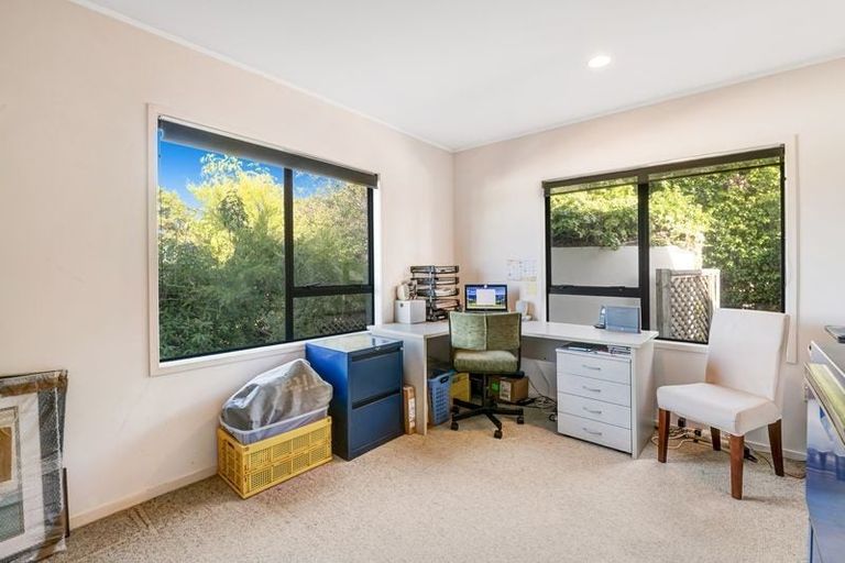 Photo of property in 33 Everard Avenue, Army Bay, Whangaparaoa, 0930