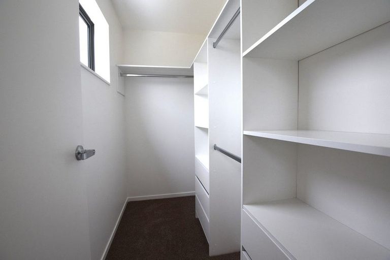 Photo of property in 62 Royal Road, Massey, Auckland, 0614