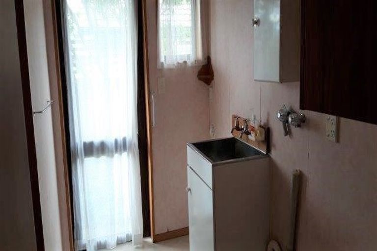 Photo of property in 8a Grassmere Street, Papanui, Christchurch, 8052