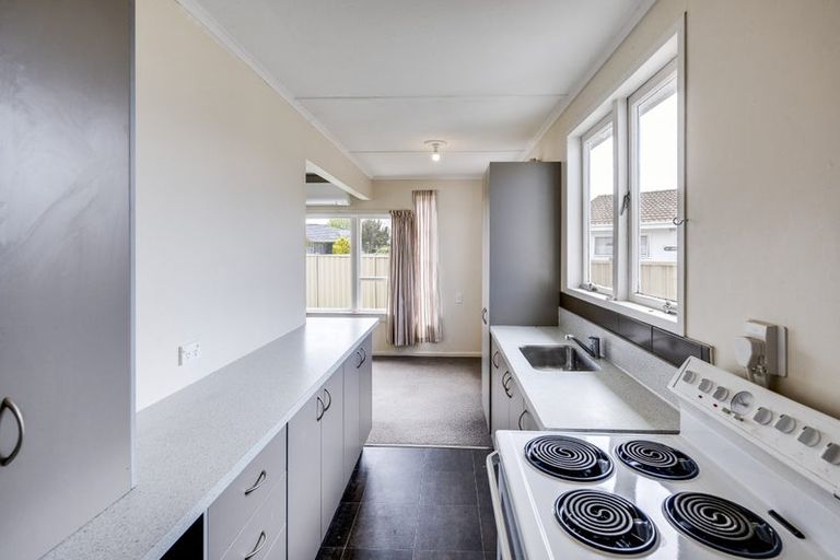 Photo of property in 9 Oxford Street, Taradale, Napier, 4112