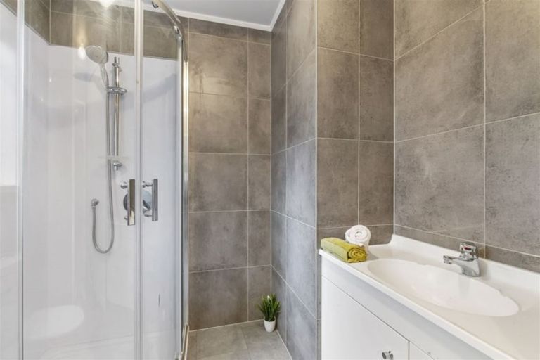 Photo of property in 65 Reynella Drive, Massey, Auckland, 0614