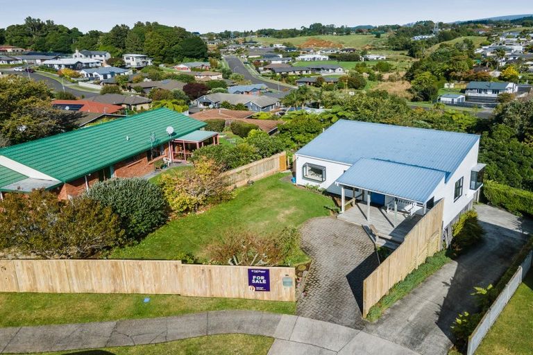 Photo of property in 17 Ballantrae Place, Highlands Park, New Plymouth, 4312