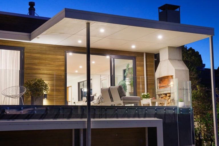 Photo of property in 79 Marine Parade, Paraparaumu Beach, Paraparaumu, 5032