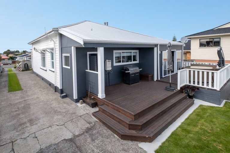 Photo of property in 9 Victoria Street, Hawera, 4610