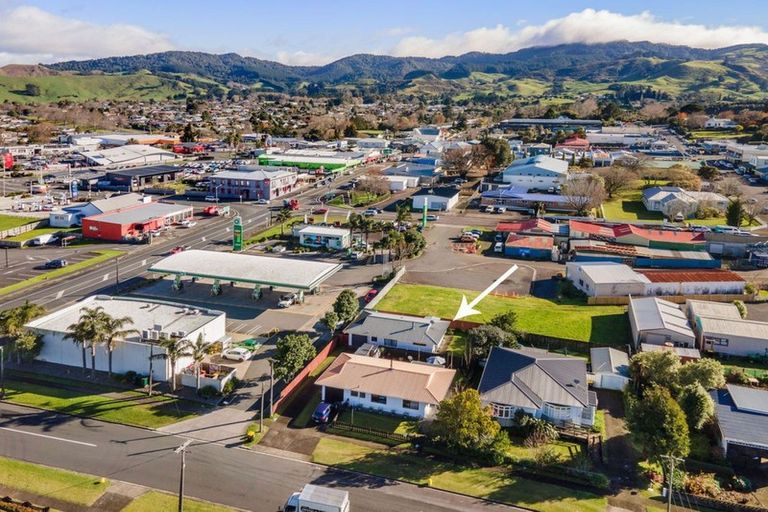 Photo of property in 9b Johnston Street, Foxton, 4814