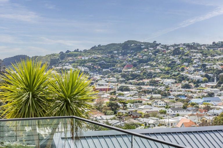Photo of property in 81 Severn Street, Island Bay, Wellington, 6023