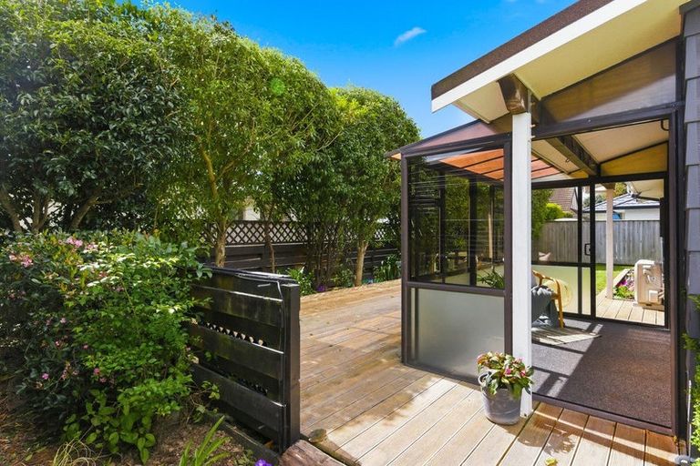Photo of property in 27 Oriwa Street, Waikanae, 5036