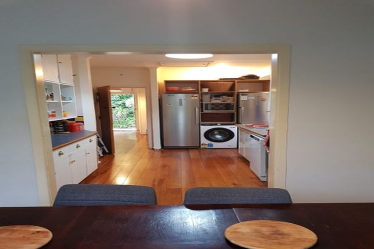 Photo of property in 55 Makara Road, Karori, Wellington, 6012