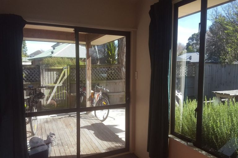 Photo of property in 101a Rattray Street, Riccarton, Christchurch, 8041