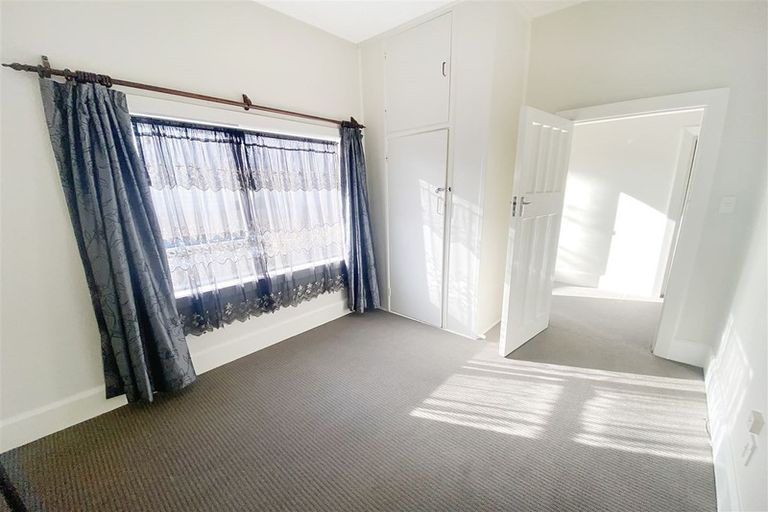 Photo of property in 9 Defoe Place, Waltham, Christchurch, 8023