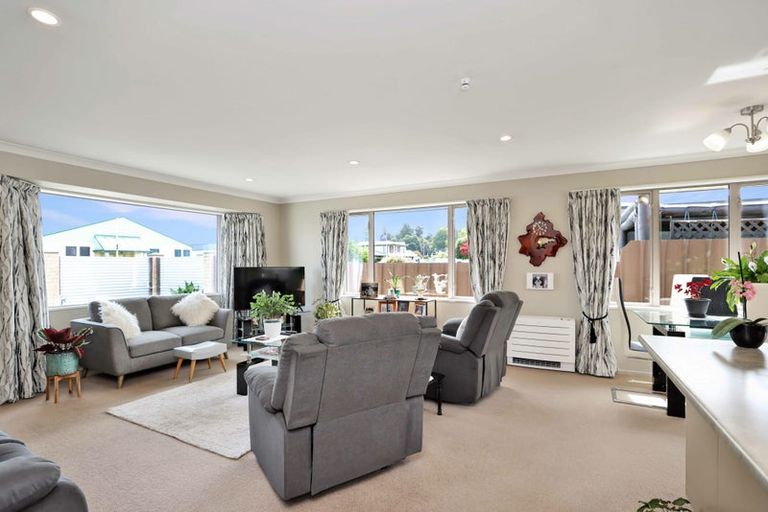 Photo of property in 21 Cox Street, Ashburton, 7700