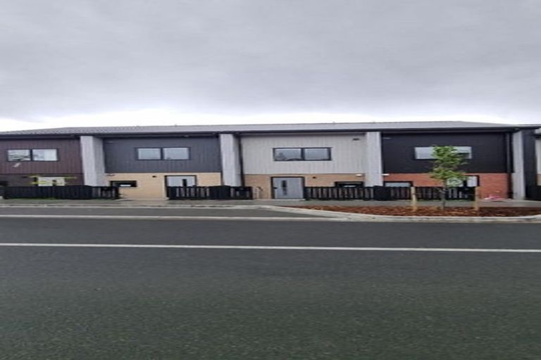 Photo of property in 8 Selo Street, Glen Eden, Auckland, 0602