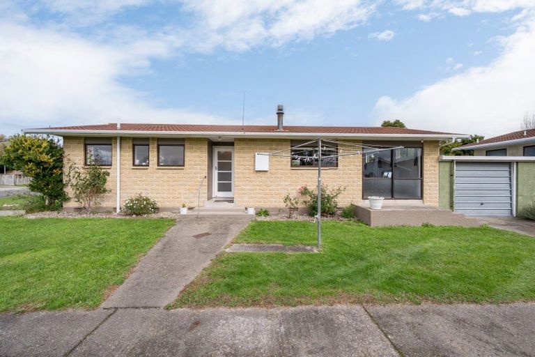 Photo of property in 7a Windlesham Place, Wakefield, 7025