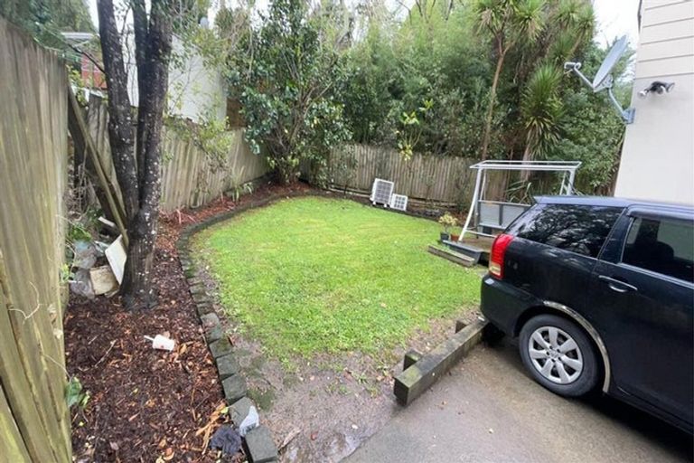Photo of property in 9j View Road, Glenfield, Auckland, 0627