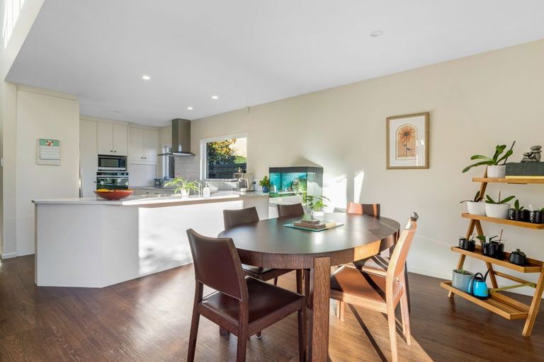 Photo of property in 36 Tui Street, Fendalton, Christchurch, 8041